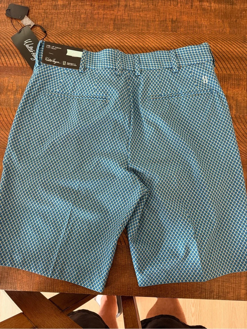 Walter Hagen Blue Geometric Pattern Golf Shorts